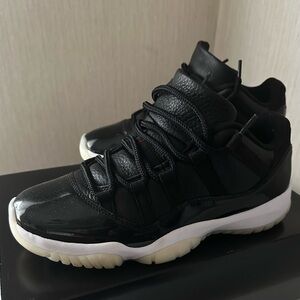 Jordan 11 Retro Low